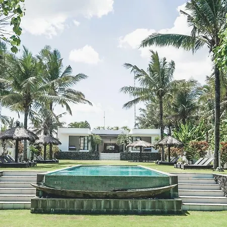 Pantai Hitam Villa